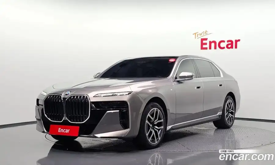 BMW 7-Series 740i xDrive M Sport