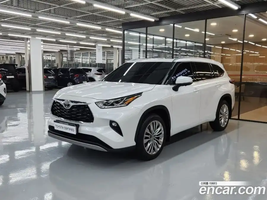 Toyota Highlander 2.5 4WD Platimum