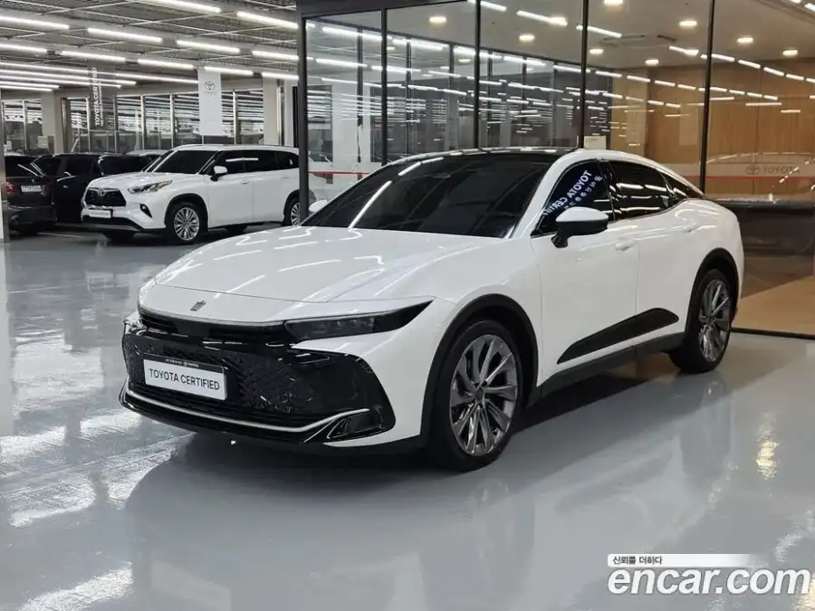 Toyota Crown 2.5 4WD Hybrid