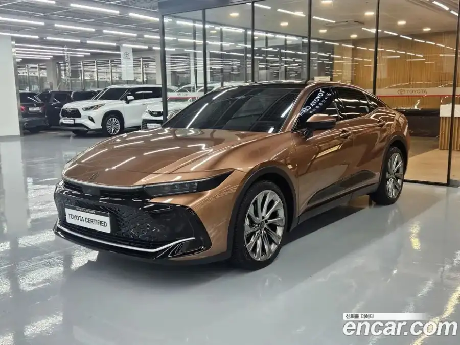 Toyota Crown 2.5 4WD Hybrid