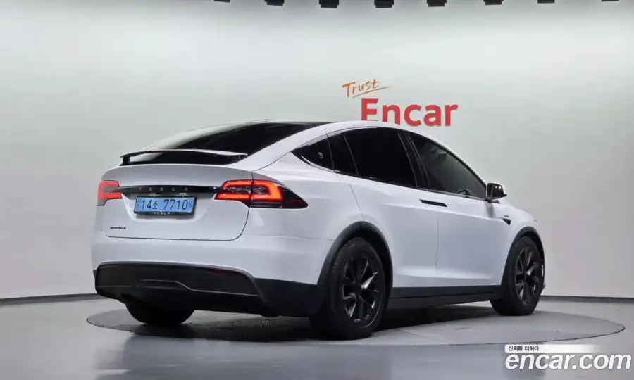 Tesla Model X AWD