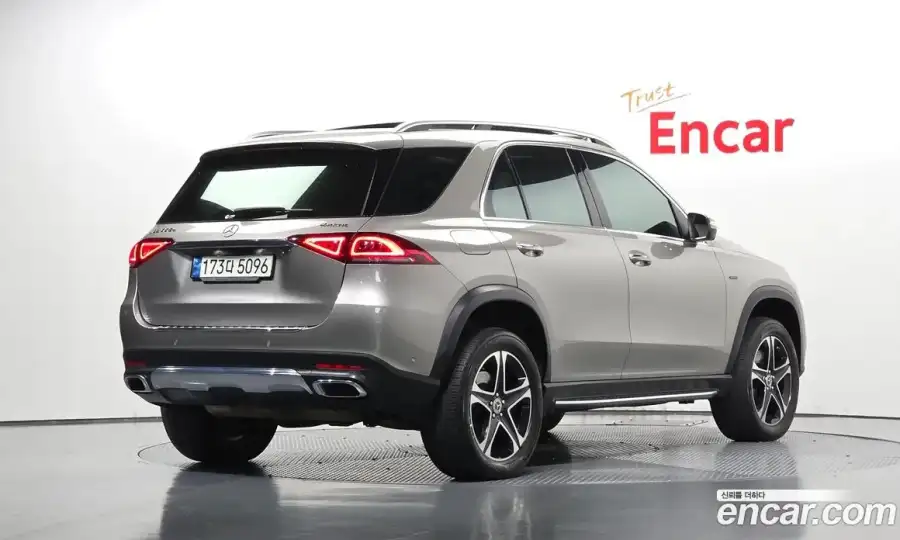 Mercedes-Benz GLE-Class GLE350e 4MATIC