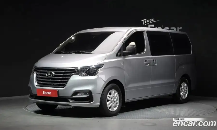 Hyundai Starex Van 3-Seater