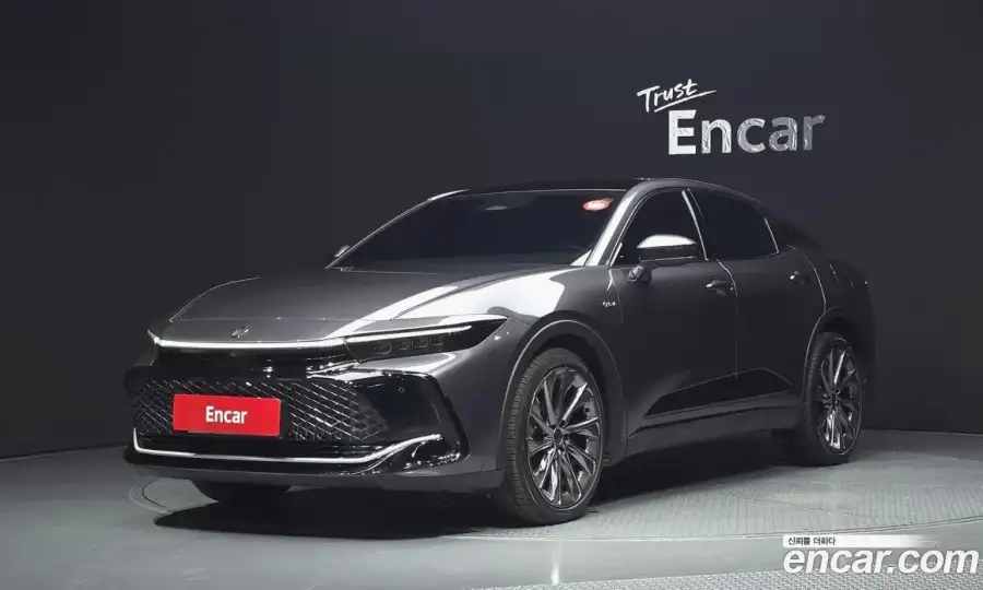 Toyota Crown 2.5 4WD Hybrid