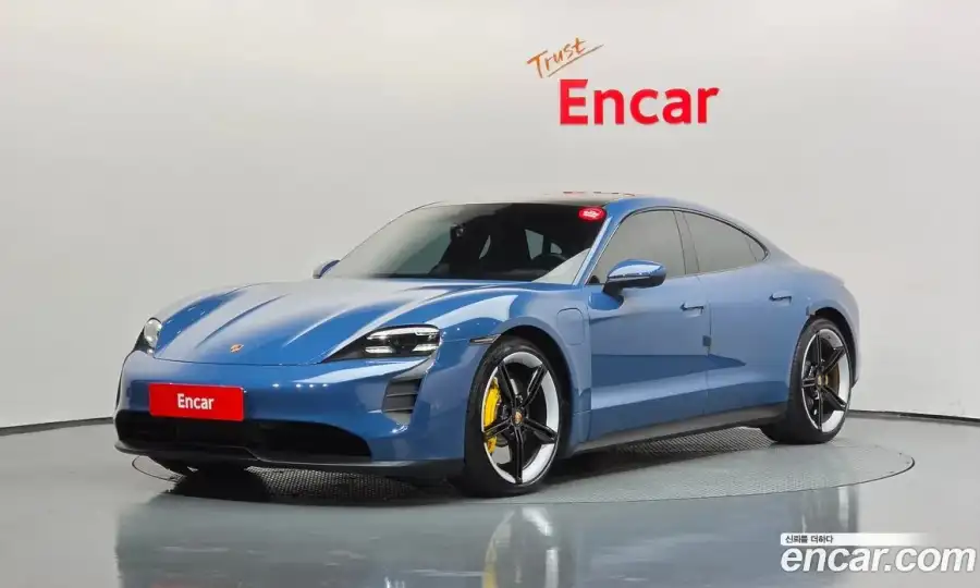 Porsche Taycan 4S