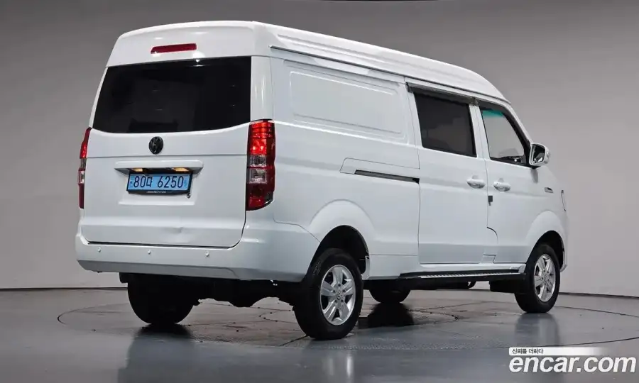 Xin yuan ET Van 4 Seater