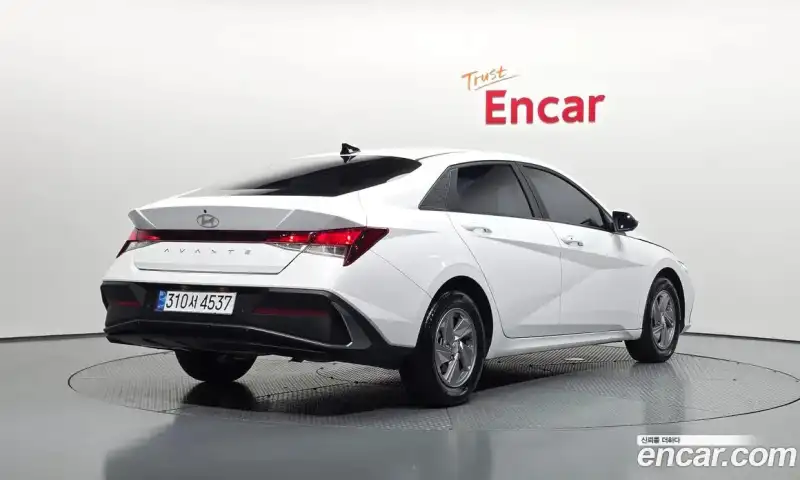 Hyundai Avante 1.6 LPi Rent car