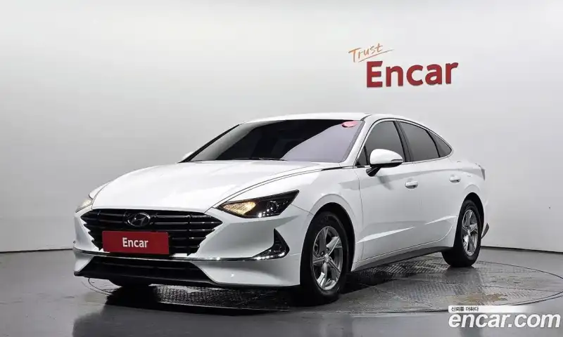 Hyundai Sonata 2.0 LPG rental car