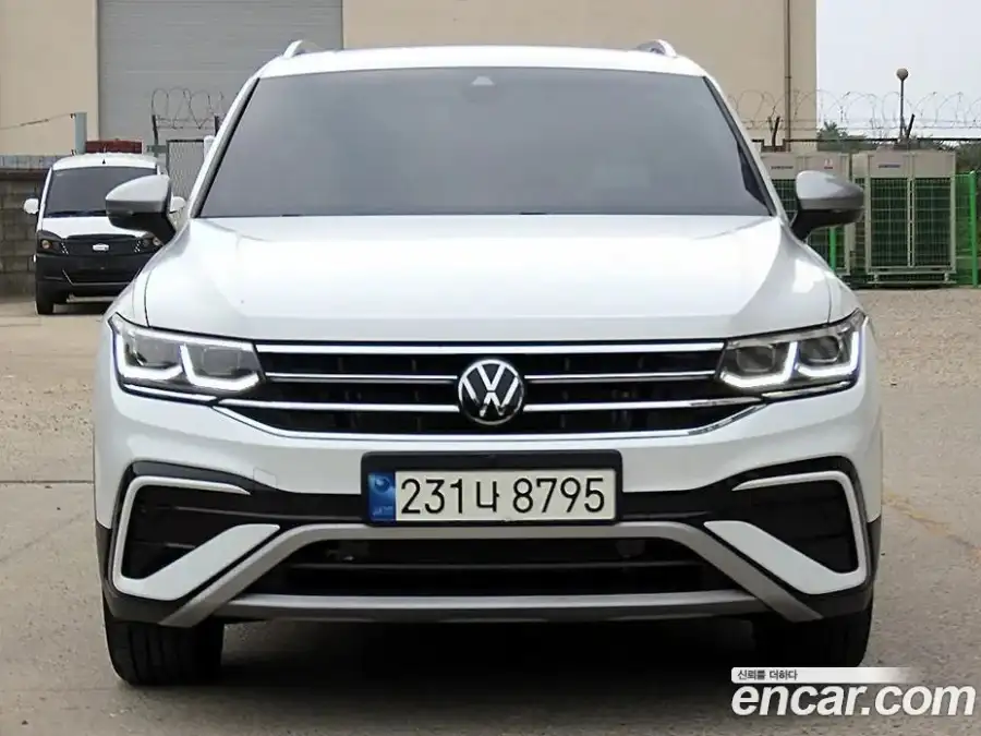 Volkswagen Tiguan 2.0 TSI Prestige