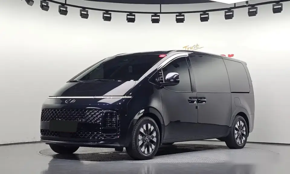 Hyundai Staria 3.5 LPi Prestige