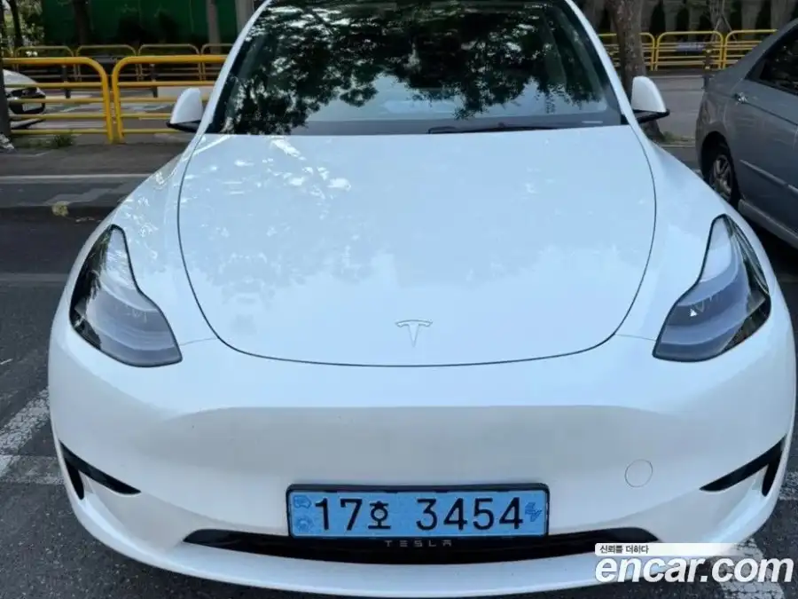 Tesla Model Y RWD