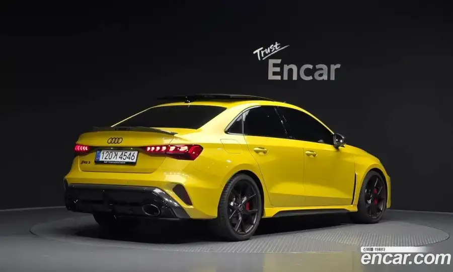 Audi RS3 2.5 TFSI Quattro