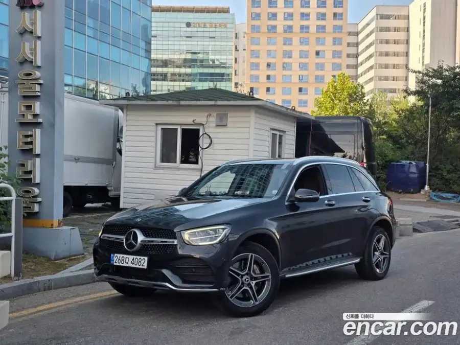 Mercedes-Benz GLC-Class GLC300e 4MATIC
