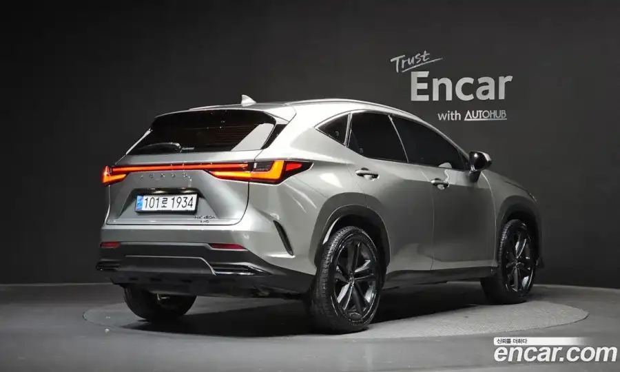 Lexus NX Premium