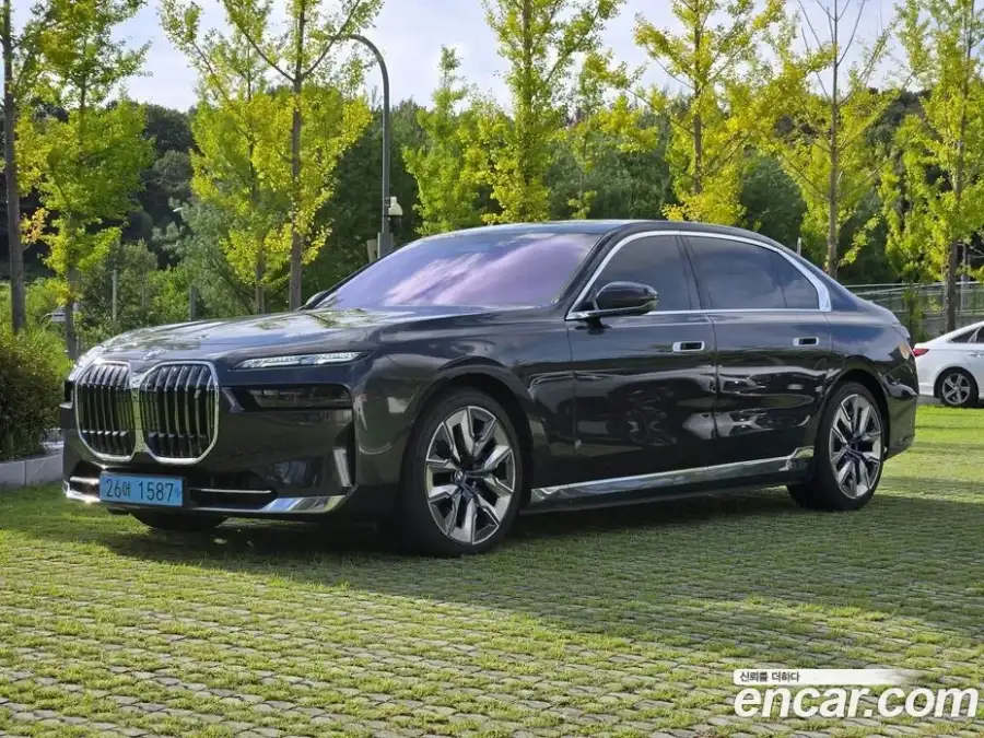 BMW i7 xDrive 60 Design Pure Excellence