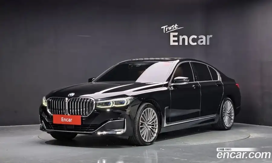 BMW 7-Series 730d xDrive Design Pure