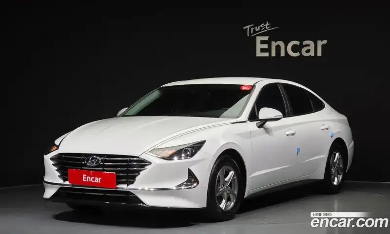 Hyundai Sonata 2.0 LPG rental car