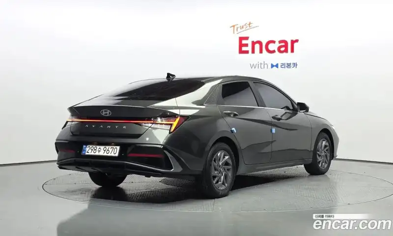 Hyundai Avante 1.6 LPi
