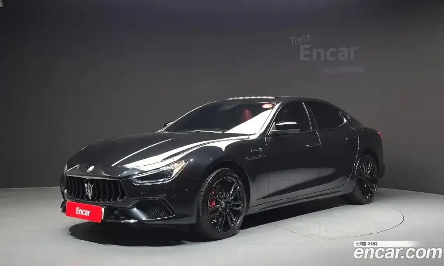 Maserati Ghibli 3.0S Q4 Modena