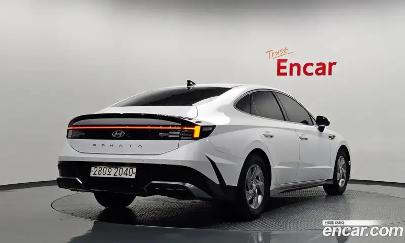 Hyundai Sonata 2.0 LPG Rent