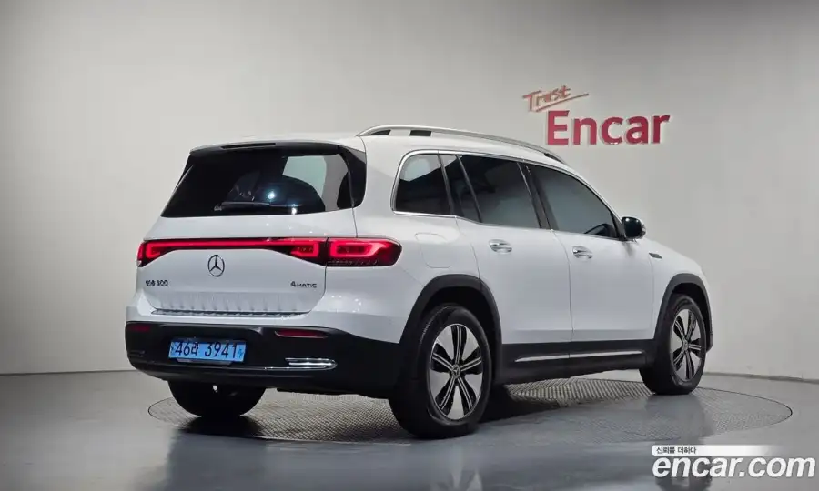 Mercedes-Benz Eqb EQB300 4MATIC