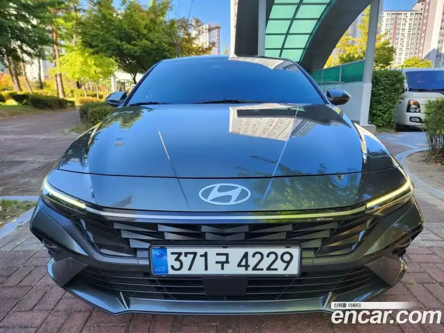Hyundai Avante Modern