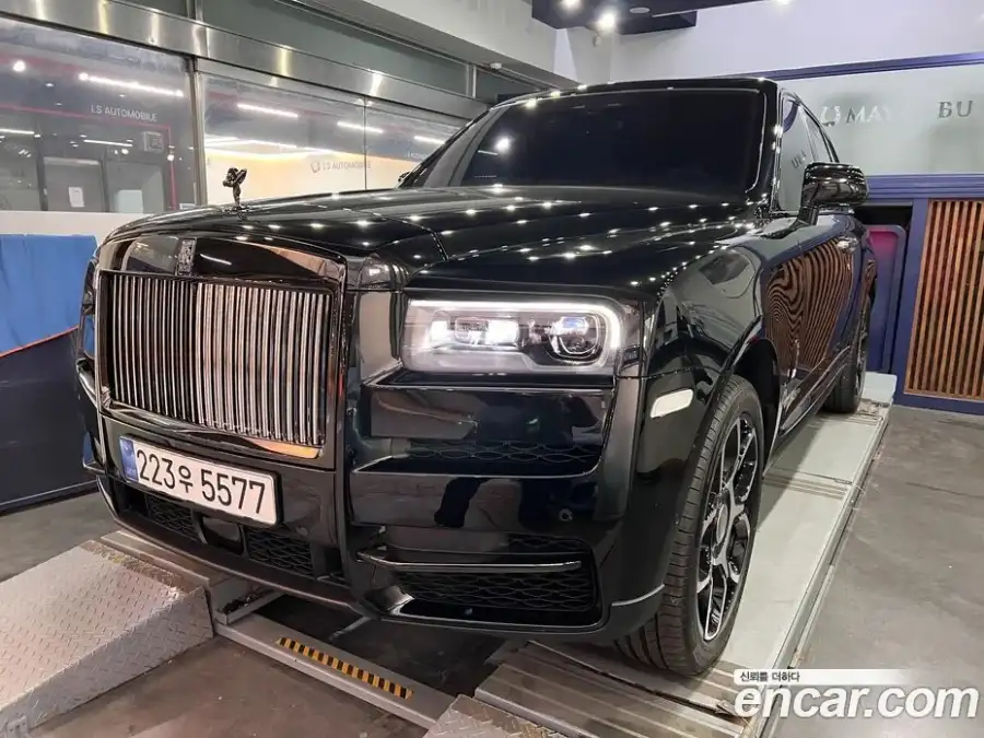 Rolls-Royce Cullinan 6.7 V12 Black Badge