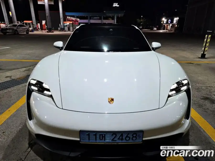 Porsche Taycan 4S