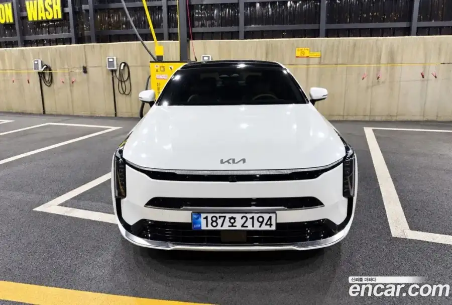 Kia K8 Signature