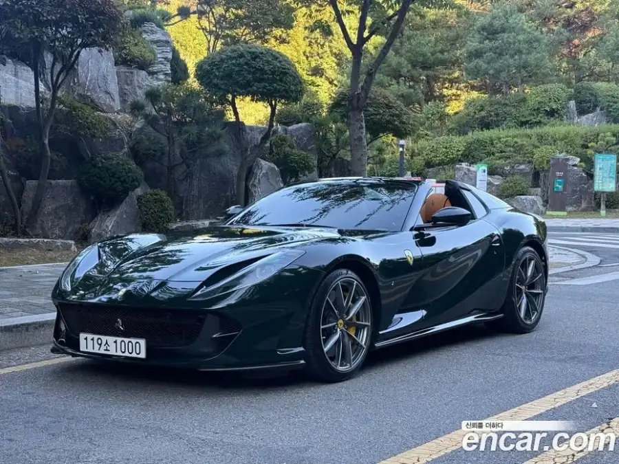 Ferrari 812 6.5 V12