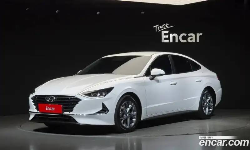 Hyundai Sonata 2.0 LPG rental car