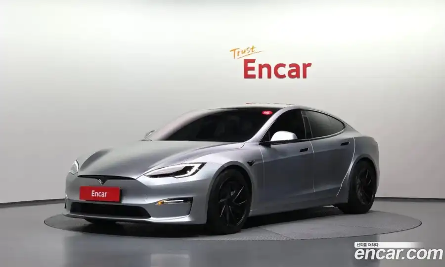 Tesla Model S AWD