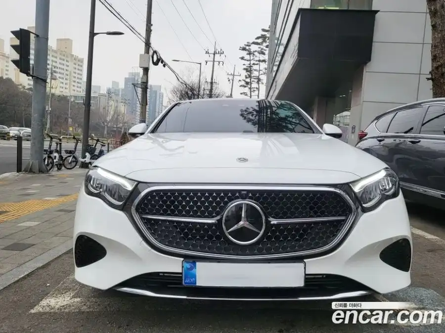 Mercedes-Benz E-Class E200 Avantgarde