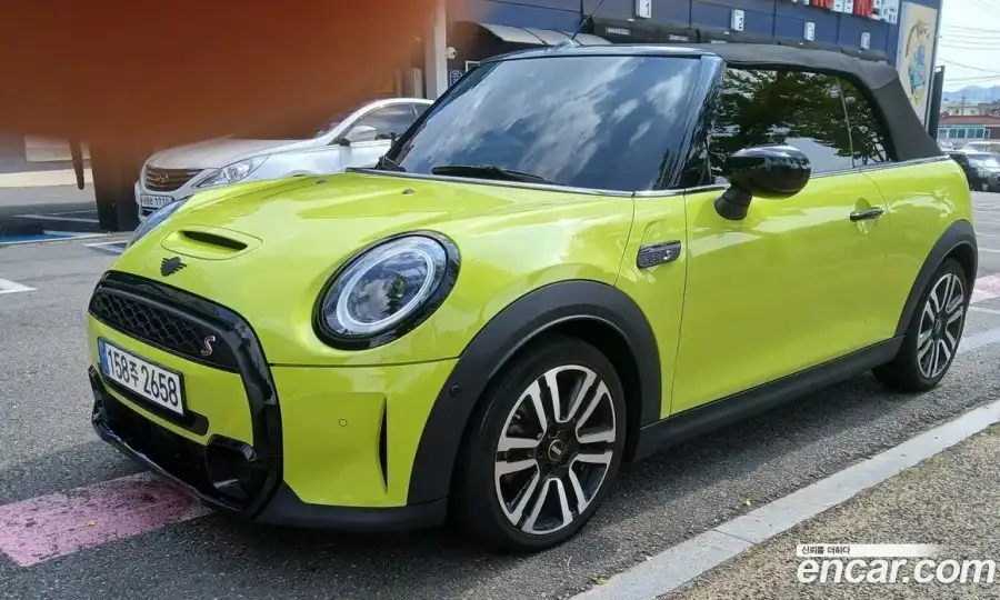 Mini Cooper Convertible Classic