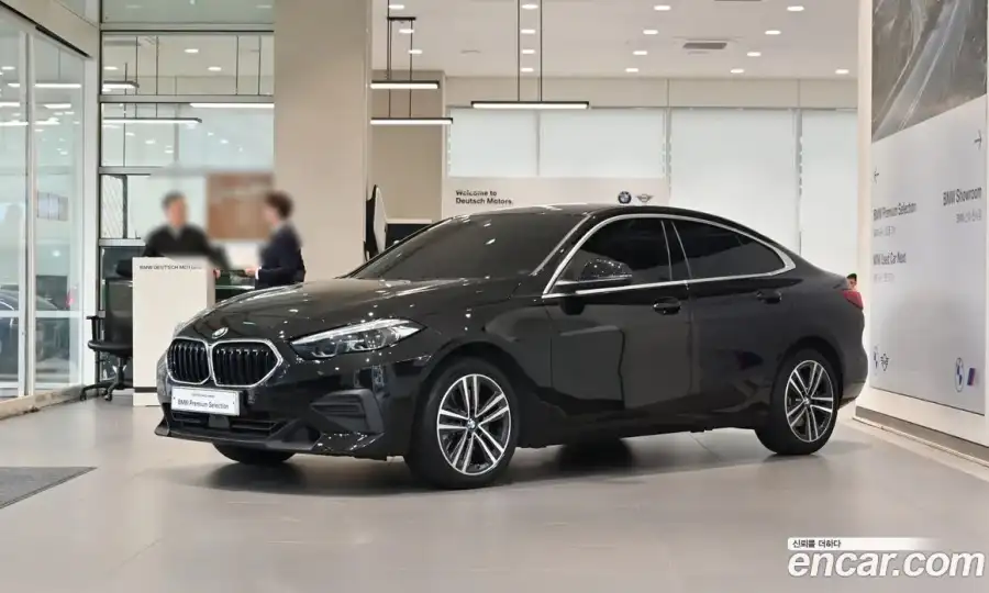 BMW 2-Series 220i Advantage