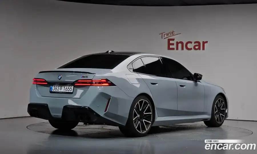 BMW M5 M5 Sedan