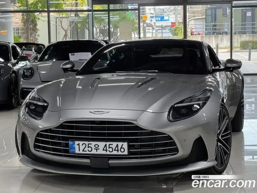 Aston Martin DB12 4.0 V8 Coupe