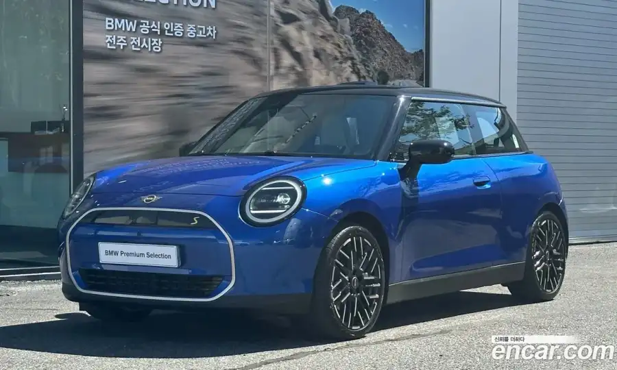 Mini Cooper SE Favoured