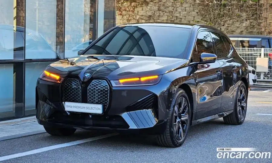BMW iX xDrive50 Sports Plus