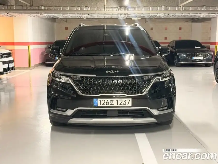 Kia Canival Diesel 9-Seater Prestige