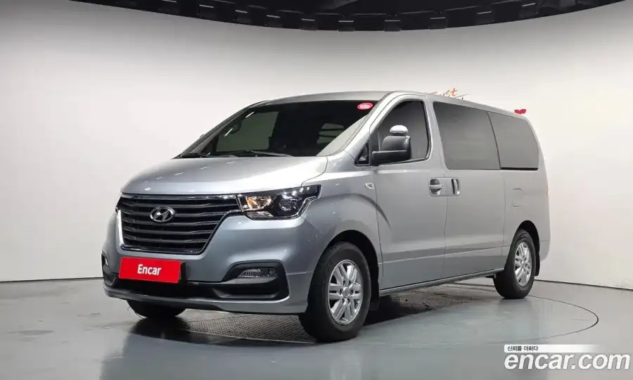Hyundai Starex Van 3-Seater
