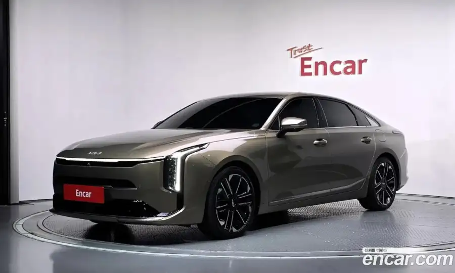 Kia K8 Signature