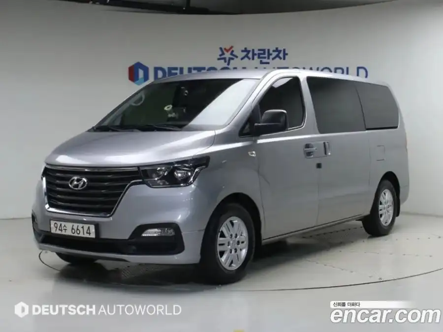 Hyundai Starex Van 3-Seater