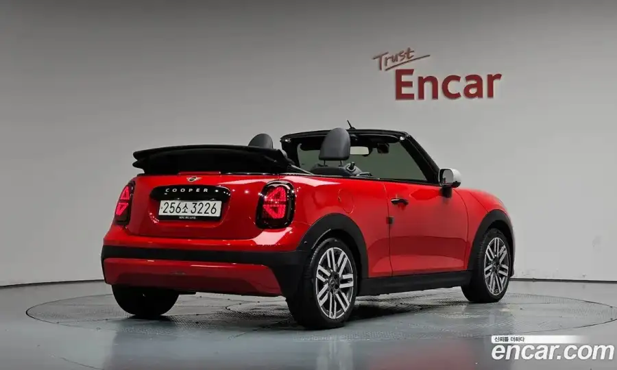 Mini Cooper Convertible Classic