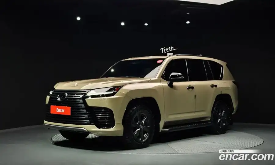 Lexus LX 700h Overtrail