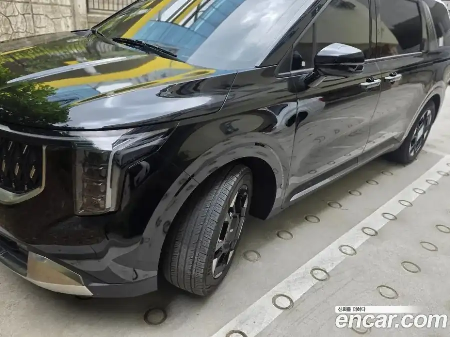 Kia Canival Diesel 9-Seater Noblesse