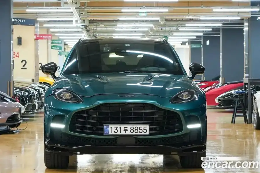 Aston Martin Dbx 4.0 V8 707