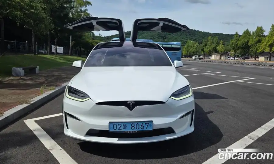 Tesla Model X AWD