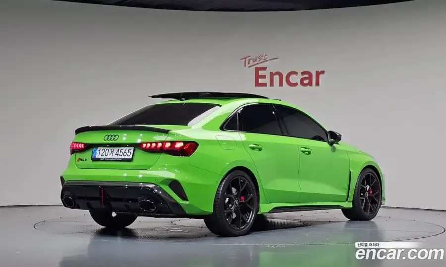 Audi RS3 2.5 TFSI Quattro Carbon Edition