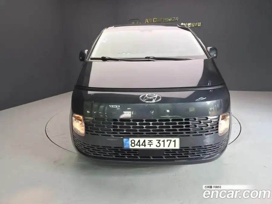 Hyundai Staria L3.5 Cargo 3-Seater